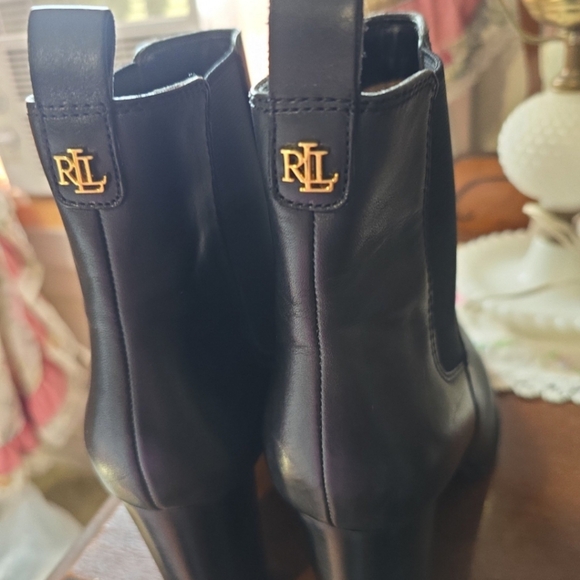 Ralph Lauren Mylah Leather booties size 8 - Picture 9 of 10